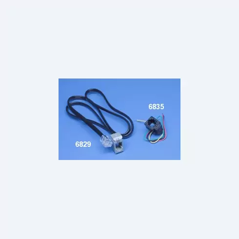 Ref 6829, 6835